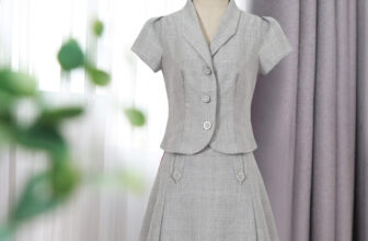 [🆕🇻🇳] CATHERINE – Thiết kế vô cùng tinh tế, tỉ mỉ trong từng chi tiết 👕 Top1Fashion 👗  CHỈ #𝟑𝟑𝟑𝐊/SET (Khi mua combo 3SP)
Sành điệu cùng set đồ từ Catherine. ONLY Size: S
. Chất vải Tuytsi caro (được may canh đấu sọc chuẩn đúng hàng thiết kế , shares-0✔️ , likes-2❤️️ , date-2025-01-25 20:03:01🇻🇳🇻🇳🇻🇳📰🆕