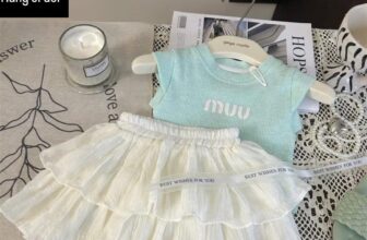 [🆕🇻🇳] Cá Mập Em Bé – Thời Trang Trẻ Em Đà Nẵng 🧑‍🧒❤️️👶⭐️ Set #185k chuẩn quảng châu, set này phong cách yêu mà tiểu thư lắm nha. Mix thêm đôi tất dài là phù hợp nhaTrả hàng sau 2 tuần , size 80-130Bảng size , shares-0✔️ , likes-9❤️️ , date-2025-01-26 23:54:27🇻🇳🇻🇳🇻🇳📰🆕