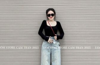 [🆕🇻🇳]  Kids House VN – Chuyên đồ Mẹ và Bé VNXK, TQXK, Cambodia 🧑‍🧒❤️️👶⭐️ JEAN SUÔNG IN GẤU LV
Quần suông màu xanh siêu đẹp
Hình in sắc nét nhìn rõ sang choảnh
Mặc lên tôn dáng hack chân đỉnh thực sự
Màu dễ phối mix đồ chất khỏi , shares-0✔️ , likes-0❤️️ , date-2025-02-01 00:27:33🇻🇳🇻🇳🇻🇳📰🆕