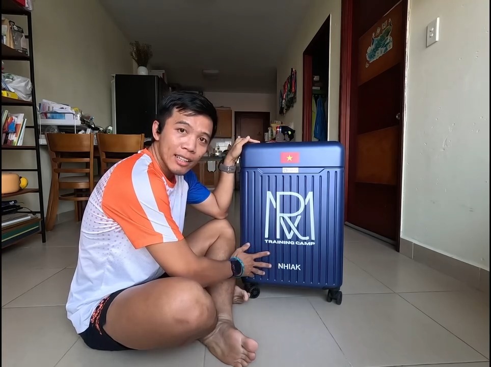 [🆕🇻🇳] OEM Group – Sản Xuất Quà Tặng Doanh Nghiệp Trọn Gói 👨‍🔧   Khai xuân đầu năm Ất Tỵ 2025
#OEMGroup xin phép được flex nhẹ chiếc review Vali cá nhân hóa siêu có tâm từ anh Phong Thanh Nguyen trong hành trình đến với , shares-0✔️ , likes-3❤️️ , date-2025-02-03 22:28:26🇻🇳🇻🇳🇻🇳📰🆕