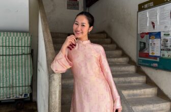 [🆕🇻🇳] Huong Boutique – Định hướng phong cách thời trang 👕 Top1Fashion 👗  𝐀́𝐨 𝐝𝐚̀𝐢 𝐃𝐮𝐲𝐞̂𝐧 | 𝐓𝐚̀ 𝐚́𝐨 𝐝𝐚̀𝐢 𝐝𝐮𝐲𝐞̂𝐧 𝐝𝐚́𝐧𝐠 – 𝐕𝐞̉ đ𝐞̣𝐩 𝐛𝐚̂́𝐭 𝐭𝐚̣̂𝐧 𝐜𝐮̉𝐚 𝐧𝐠𝐮̛𝐨̛̀𝐢 𝐩𝐡𝐮̣ 𝐧𝐮̛̃ 𝐕𝐢𝐞̣̂𝐭Những nàng thơ nhà HUONG thướt tha du xuân trong tà áo , shares-10✔️ , likes-143❤️️ , date-2025-02-02 21:00:09🇻🇳🇻🇳🇻🇳📰🆕