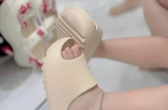 [🆕🇻🇳] Piza Mama & Kid – Chuyên giày dép – phụ kiện cần thiết cho bé 🧑‍🧒❤️️👶⭐️  DÉP BÁNH MỲ HOT HIT CHO BÉ YÊUMẫu dép bánh mỳ shop về full size cho bé từ 1 tuổi trở lên ạ.
, shares-1✔️ , likes-6❤️️ , date-2025-02-04 18:17:13🇻🇳🇻🇳🇻🇳📰🆕