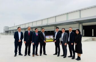 [???] CNCTech – Gia công CNC, chế tạo khuôn và ép nhựa, sản xuất điện tử và phát triển hạ tầng công nghiệp ?? Top1Tech ?? Chủ tịch UBND tỉnh Bắc Giang chúc Tết dự án Logistics Quốc tế Bắc GiangTrong không khí hân hoan đón chào năm mới 2025, ngày 4 Tết Nguyên đán Ất tỵ (01/2/ , shares-2✔️ , likes-68❤️️ , date-2025-02-01 20:08:46????????