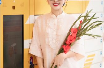 [🆕🇻🇳] Tủ Nhà Mây – Wear Easy. Feel Comfy. Be Happy 👕 Top1Fashion 👗  Cám ơn cô Mây Tân Villas đã diện Áo Dài Chiều Xuân Hoa cùng Áo Dài Hồng Dao Đông xuống phố xuân. Mây thật vui khi được cùng các cô Mây xuống phố đón những  , shares-0✔️ , likes-9❤️️ , date-2025-02-06 19:35:16🇻🇳🇻🇳🇻🇳📰🆕