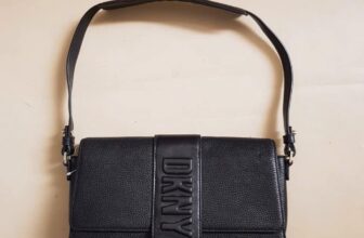 [🆕🇻🇳] Tạp Hoá Xuất Xịn – 02 – Cửa hàng quần áo 👕 Top1Fashion 👗  Túi D..KNY đeo vai full đen rất sang
KT : 27 x 16 x 6cm
Zá : 950k fs
, shares-0✔️ , likes-0❤️️ , date-2025-02-02 15:33:57🇻🇳🇻🇳🇻🇳📰🆕