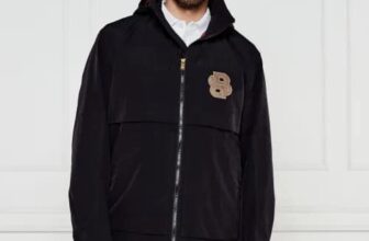 [???] Ziin Store – Hàng Hiệu Xuất Dư  ? Top1Fashion ?  Khoác nhà Hugo mời các bác ib ah
#size S
, shares-0✔️ , likes-2❤️️ , date-2025-02-06 20:42:12????????