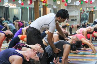 [🆕🇻🇳] Vyoga World By Master Vishwa – Hệ thống phòng tập Yoga Ấn Độ 🧘 Top1Yoga 🧘 TẠI SAO TẬP YOGA LẠI GIẢM TÌNH TRẠNG ĐAU LƯNG?Yoga được coi là một trong những phương pháp hiệu quả để làm giảm các triệu chứng đau lưng, và điều này có  , shares-0✔️ , likes-45❤️️ , date-2025-02-07 02:00:12🇻🇳🇻🇳🇻🇳📰🆕