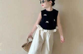 [???]  HTB STORE Chuyên Thời Trang Trẻ Em  ?‍?❤️️?⭐️ #135k
sét áo cotton đính nơ quần ren
ri10:10-30kg
Hàng sẵn
, shares-0✔️ , likes-0❤️️ , date-2025-02-06 21:38:06????????