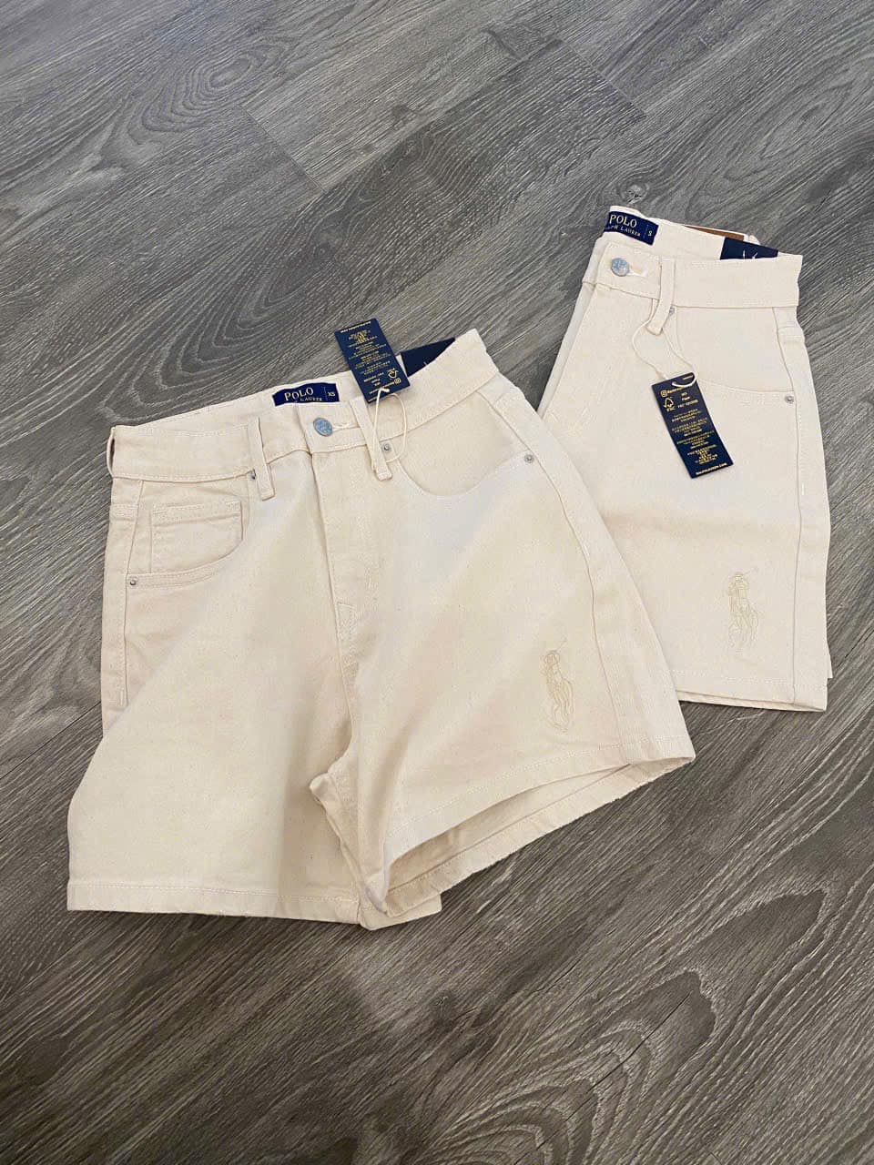 [???] Mizu Shop – Cửa hàng quần áo nữ  ? Top1Fashion ?  Short polo ralph lauren con ngựa
chất jean muối tiêu (là vải mộc oganic )
Dạng short ngố mặc hok sợ bị ngắn ạBảng size:
– sz 26 eo 68-70cm
– sz 27 eo 72c , shares-1✔️ , likes-1❤️️ , date-2025-02-06 15:24:38????????