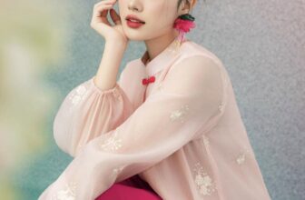 [🆕🇻🇳] XIICO 👕 Top1Fashion 👗  𝐏𝐇𝐀́𝐏 𝐏𝐇𝐔̣𝐂 𝐍𝐆𝐎̣𝐂 𝐋𝐀𝐍 | Gợi ý hoàn hảo cho những chuyến du xuân và lễ chùa đầu năm
Mang sắc hồng cánh đào phai dịu dàng, tượng trưng cho may mắn và bình an , shares-0✔️ , likes-2❤️️ , date-2025-02-07 02:32:13🇻🇳🇻🇳🇻🇳📰🆕