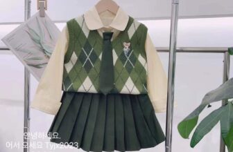 [🆕🇻🇳] Pluto Kids – Sỉ, lẻ Qate 😎❤️️⭐️ Set 4 chi tiết Hàn Quốc lên form chuẩn mê. Một set gồm gile len mềm, somi, chân váy xếp ly và nơ cổ – sốp còn 3 set cuối cùng, mẹ nhanh tay nheee
SALE CHỈ  , shares-0✔️ , likes-1❤️️ , date-2025-02-07 21:25:45🇻🇳🇻🇳🇻🇳📰🆕