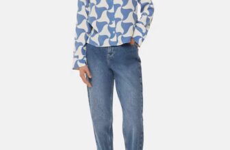 [???] Moon House Shop vnxk – 128/25 Lê Đức Thọ p6 Q. gò vấp HCM ? Top1Fashion ?  Áo sơmi cổ V Whistle xuất UK dư xịn, vải lanh lụa cao cấp mát rượi. Hiệu cao cấp của Anh, hãng sale rồi còn 55£ gần 2 triệu nha mn :d
Dáng lịch sự hoạ tiết , shares-0✔️ , likes-0❤️️ , date-2025-02-06 20:58:54????????