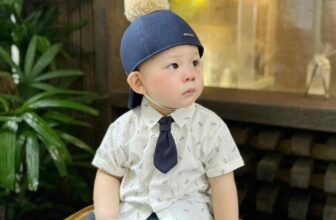 [🆕🇻🇳] Baby Closet luôn muốn được đồng hành cùng các mom chăm sóc, bảo vệ và yêu thương các con 🧑‍🧒❤️️👶⭐️  Bụ đồ đc các pác săn lùng 1 thời đây ạ, e lên bán giá cực tương tác #199k/1 set 3 CHI TIẾT ( áo + quần + cavat)Cover gì mà chấttt cưngg dã man lun í ạ,  , shares-1✔️ , likes-4❤️️ , date-2025-02-09 06:09:56🇻🇳🇻🇳🇻🇳📰🆕