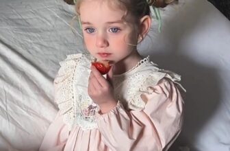 [???]  Bông Tôm clothing shop – Chuyên cung cấp sỉ,lẻ hàng quảng châu  ?‍?❤️️?⭐️ Say hi Spring 2025#bongtom𝔹Ôℕ𝔾 𝕋Ô𝕄 ℂ𝕃𝕆𝕋ℍ𝕀ℕ𝔾 𝕊ℍ𝕆ℙ
OPEN 10:00 AM – 08:00 PM
————————————————————————— , shares-0✔️ , likes-2❤️️ , date-2025-02-06 16:13:39????????