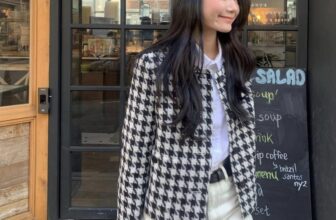 [🆕🇻🇳] LEMAO – VietNam factory outlet 👕 Top1Fashion 👗  [9789] [S] Shepherd Check Tweed Jacket Blue – 55 66 77
Rất là xinh đẹp và sắc nét cho chị e nào cần một chiếc áo tweed đầu năm , chị e mặc phối với đồ đi  , shares-0✔️ , likes-0❤️️ , date-2025-02-09 18:14:47🇻🇳🇻🇳🇻🇳📰🆕