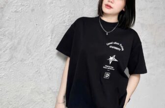 [🆕🇻🇳] Hello Kids – Hàng xuất xịn cho bé 😎❤️️⭐️ Có ít áo dư xịn đẹp đỉnh cho các chị em ạ. Dáng áo hiếm nè. Rộng ngang dáng lửng mang lên xinh xỉu. Boxy fit ( dài hơn croptop xíu nên càng hay ạ) Starboi  , shares-0✔️ , likes-4❤️️ , date-2025-02-06 23:06:30🇻🇳🇻🇳🇻🇳📰🆕