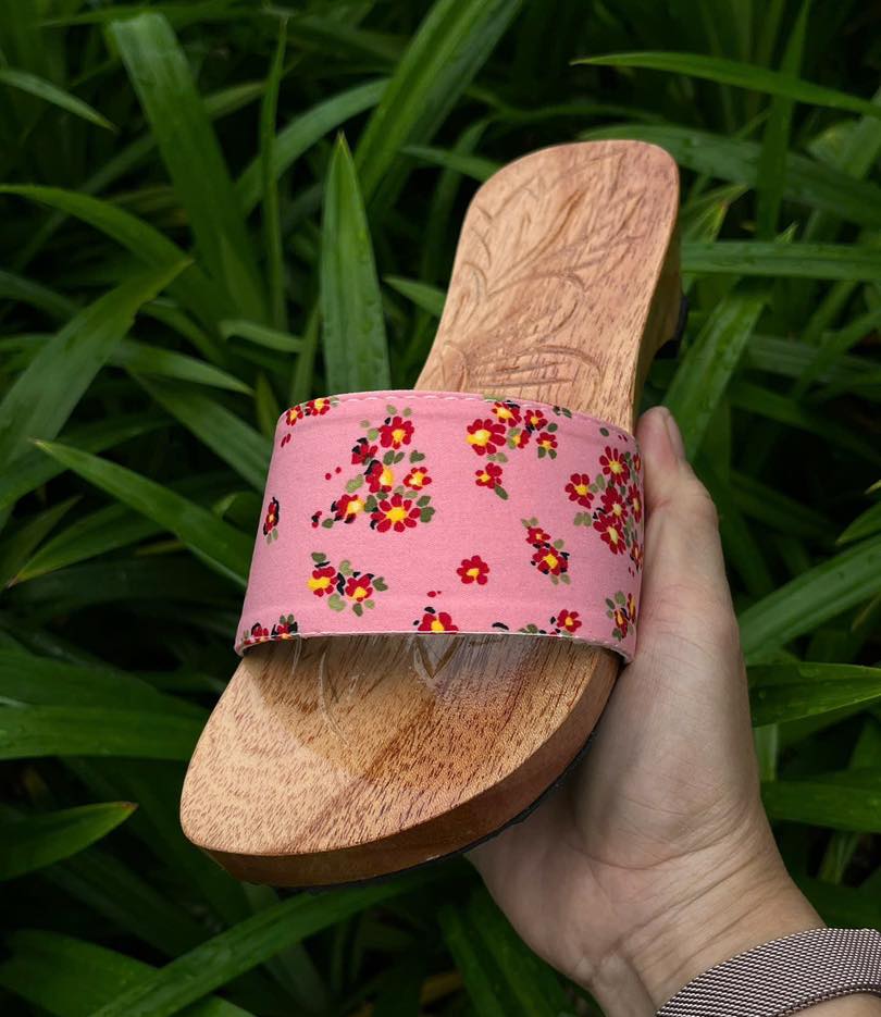 [🆕🇻🇳]  SAM ƠI – chuyên đồ Tết cho bé với đa dạng mẫu mã 🧑‍🧒❤️️👶⭐️ Nhà em nhận đóng guốc mộc quanh năm nhen các chị iu. Đủ cỡ cho mẹ & bé luôn ạ
, shares-0✔️ , likes-4❤️️ , date-2025-02-06 21:29:29🇻🇳🇻🇳🇻🇳📰🆕