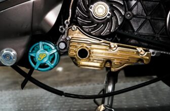 [🆕🇻🇳] HT Scooter – �Vespa Modified � Repair & Services � Performance � 🚗 Top1Go 🏍️  Em trai tiếp tục quay lại dậm nhẹ thêm 1 số chi tiết vàng tạo điểm nhấn cho xế iukét nhớt cnc HT Factory + chụp cốt nồi màu Vàng 18k———————————————— , shares-0✔️ , likes-5❤️️ , date-2025-02-12 16:45:06🇻🇳🇻🇳🇻🇳📰🆕