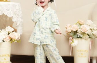 [🆕🇻🇳] ULACHOI’S OFFICIAL STORE – “ĐẸP VÀ CHẤT” 😎❤️️⭐️ Xinh yêu từ nhà ra phốLạnh thế này, bé cần ngay bộ pijama siêu ấm áp!
Chất vải mềm mịn, không bí, không cứng, bé mặc cực thích
Dáng xinh, form chuẩn, , shares-1✔️ , likes-4❤️️ , date-2025-02-16 18:30:02🇻🇳🇻🇳🇻🇳📰🆕