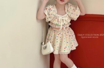 [🆕🇻🇳]  Queen Baby House – Chuyên đồ baby – 𝗤.𝗕 𝗦𝘁𝘂𝗱𝗶𝗼 – 𝗠𝗮𝗱𝗲 𝗜𝗻 𝗩𝗶𝗲𝘁 𝗡𝗮𝗺 – 𝗗𝗲𝘀𝗶𝗴𝗻 𝗕𝘆 𝗤𝘂𝗲𝗲𝗻 🧑‍🧒❤️️👶⭐️ 𝐐𝐔𝐄𝐄𝐍 𝐃𝐀𝐈𝐋𝐘 𝟐𝟎𝟐𝟓
BST “ NEW YEAR 2025” đã có mặt tại hệ thống cửa hàng và các kênh online của  QUEEN
Hình ảnh được sản xuất độc quyền bởi Q.B media team￼￼ , shares-1✔️ , likes-22❤️️ , date-2025-02-10 16:28:07🇻🇳🇻🇳🇻🇳📰🆕