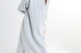 [???] TUẤN TÚ – Hàng Hiệu Xuất Khẩu ? Top1Fashion ?  Giá gốc : 450k giảm còn : 225k
lựa chọn tuyệt vời cho mùa thu đông năm nay với mẫu váy trơn suông hoodie hiệu sᴘᴀᴏ hàn với chất liệu nỉ bông mềm không quá , shares-0✔️ , likes-3❤️️ , date-2025-02-11 20:17:47????????