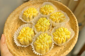 [🆕🇻🇳] Lê Thảo Bakery – Cửa hàng bánh nướng nhỏ 🍔 Top1Food  🍜 Nhà em Thảo vẫn nhận đơn bánh dứa hoa sen dâng hương Ngày Rằm!
Bánh với màu sắc sáng đẹp hình hoa trang nghiêm!
Bánh hộp loại 7 cái và 9cái
Khách #order n , shares-0✔️ , likes-2❤️️ , date-2025-02-11 17:58:16🇻🇳🇻🇳🇻🇳📰🆕