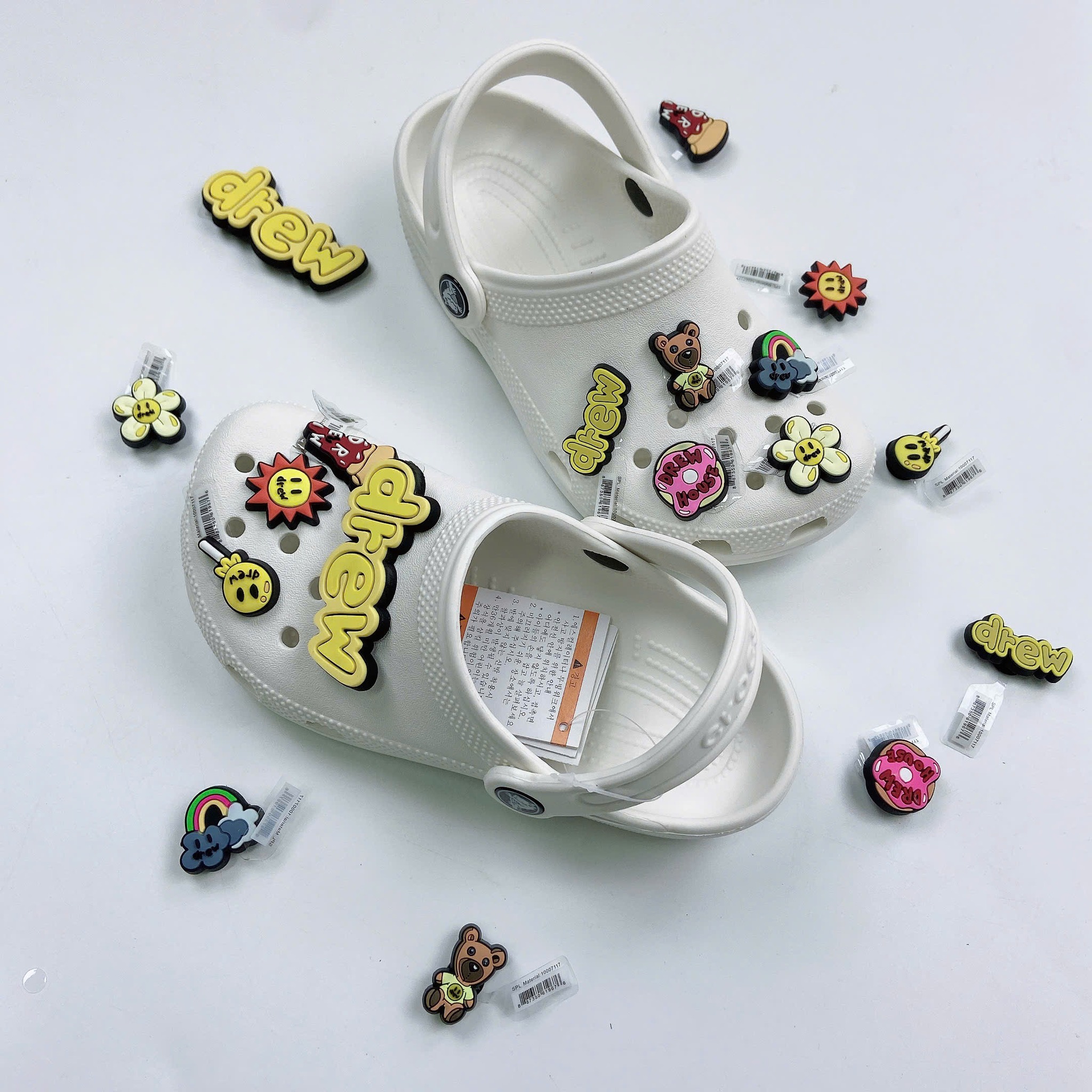 [🆕🇻🇳] À ơi baby – Đồ em bé, Đồ trẻ em 🧑‍🧒❤️️👶⭐️ JIBBITZ gắn dép Crocs cho bé siêu đẹp – Dòng sản phẩm có tem và rất dày dặn– Hàng chính hãng– Chất liệu silicon cao cấp– Có tem và chữ ở nút đảm b , shares-0✔️ , likes-1❤️️ , date-2025-02-08 17:17:59🇻🇳🇻🇳🇻🇳📰🆕