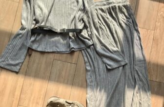 [🆕🇻🇳] Medaudo – CHUYÊN BÁN BUÔN SỐ LƯỢNG LỚN HÀNG THỜI TRANG VIỆT NAM 👕 Top1Fashion 👗  Mặc gì đi làm khi nắng lên mà trời vẫn còn rét ?
Mặc gì mềm mượt lại co giãn cho thoải mái cả ngày khỏi cấu chồng chửi con ?
Mặc gì không dày, không mỏng  , shares-0✔️ , likes-4❤️️ , date-2025-02-12 14:54:15🇻🇳🇻🇳🇻🇳📰🆕