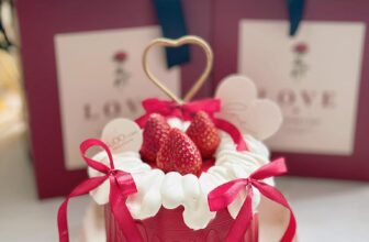 [🆕🇻🇳] KuDO Bakery  – Tiệm bánh 175 Hàn Thuyên -tp.Nam Định 🍔 Top1Food  🍜 Set hộp Valentine mà tui ưng từ caia nhìn đầu tiên, nó đẹp từ trong ra ngoài các bác ạh, size nhỏ xinh đáng yêu lắm #120ca cho một set. E nhận từ bjo nha c , shares-1✔️ , likes-2❤️️ , date-2025-02-12 19:02:54🇻🇳🇻🇳🇻🇳📰🆕