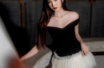 [🆕🇻🇳] The MAVEN – Fashion Brand 👕 Top1Fashion 👗  A perfect combination of black and white tone is choose to create Devita Dress in an elegant and classy style for our muse Prettysin @prettysin shine so br , shares-1✔️ , likes-7❤️️ , date-2025-02-22 22:00:58🇻🇳🇻🇳🇻🇳📰🆕