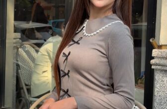 [🆕🇻🇳] Daphneé  – Towards elegance, tenderness, femininity but still posssesing high application 👕 Top1Fashion 👗  𝐌𝐢𝐧𝐢 𝐅𝐞𝐬𝐭𝐢𝐯𝐞 𝐂𝐨𝐥𝐥𝐞𝐜𝐭𝐢𝐨𝐧 𝟐𝟎𝟐𝟒 l
Suzie top được thiết kế với tone màu xám khói cá tính nhưng vẫn không kém phần duyên dáng cho các quý cô. Chi tiết xẻ tà và  , shares-0✔️ , likes-2❤️️ , date-2025-02-11 21:33:48🇻🇳🇻🇳🇻🇳📰🆕