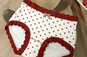 [🆕🇻🇳] Aura Korea Sleepwear – 아우라 잠옷 🧑‍🧒❤️️👶⭐️ Mã 12231”’
Combo 1 : 355k/5q + 25k ship
Combo 2 : 650k/10q Miễn ship
———–
Size M 40-55kg
Size L 55-63kg
Size XL 63-70kg
——-
Công nghệ vả , shares-1✔️ , likes-0❤️️ , date-2025-02-13 15:54:32🇻🇳🇻🇳🇻🇳📰🆕