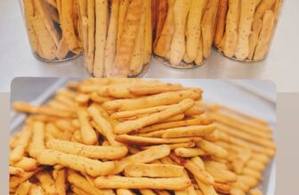 [🆕🇻🇳] Jasmine-tiệm bánh nhỏ xinh chuyên bánh mì, bánh kem Whipping chất lượng cao 🍔 Top1Food  🍜  Hai chiếc Cookies siêu được lòng khách của Jasmine, giòn rụm, ít ngọt, đậm phômai.Cả nhà thả đơn giao ngay nhaaaa#bakery #cakeshop #cookies
, shares-0✔️ , likes-0❤️️ , date-2025-02-13 20:50:16🇻🇳🇻🇳🇻🇳📰🆕