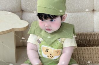 [🆕🇻🇳]  Sữa Shop-Chuyên Sỉ và Lẻ Đồ trẻ em 🧑‍🧒❤️️👶⭐️ Sét body  3 món SẦU RIÊNG siu cute cho  bé yêu
Sét gồm: Mũ + áo + quần.
Chất liệu :ríp  QC dày dặn co giãn 4c thấm mồ hôi6-15kg
MẪU MỚI CƯNG XỈU MẤY C , shares-0✔️ , likes-1❤️️ , date-2025-02-22 00:13:02🇻🇳🇻🇳🇻🇳📰🆕