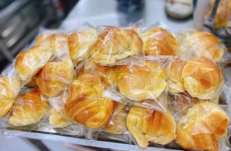 [🆕🇻🇳] Jasmine-tiệm bánh nhỏ xinh chuyên bánh mì, bánh kem Whipping chất lượng cao 🍔 Top1Food  🍜 Bánh sớm đầu ngày đã ra lò rồi cả nhà ơi#bakery #bread #cakeshop #bakeshop
, shares-0✔️ , likes-1❤️️ , date-2025-02-18 16:03:44🇻🇳🇻🇳🇻🇳📰🆕