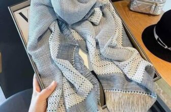 [🆕🇻🇳] Pokid – Chuyên hàng xuất xịn 🧑‍🧒❤️️👶⭐️ Khăn – Phụ kiện must items của chị em mình.
Kích thước lớn 130*130
Thoả sức sáng tạo.Chỉ 225k/ chiếc.
, shares-0✔️ , likes-1❤️️ , date-2025-02-14 21:41:41🇻🇳🇻🇳🇻🇳📰🆕