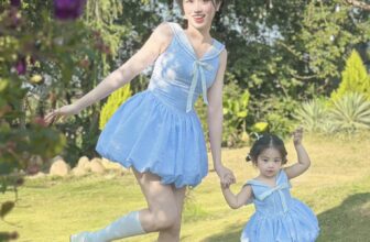 [🆕🇻🇳]  BB design – Chuyên đồ thiết kế dành cho mẹ và công chúa nhỏ 🧑‍🧒❤️️👶⭐️ Lâu rồi nhà e mới lên set mẹ bé. Set form bí siêu hack dáng, cổ thuỷ thủ trẻ trung xinh đẹp, mặc đôi cưng lắm luôn ạ𝓢𝓮𝓽 𝓑𝓲́ 𝓽𝓱𝓾𝔂̉ 𝓽𝓱𝓾̉: Set lớn #380xuu  , shares-7✔️ , likes-78❤️️ , date-2025-02-18 00:07:23🇻🇳🇻🇳🇻🇳📰🆕