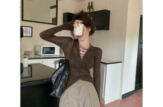 [???] Anna Store 1  ? Top1Fashion ?  𝙉𝙜𝙝𝙚 𝙣𝙤́𝙞 𝙖𝙣𝙝 𝙡𝙖̀ 𝙣𝙜𝙪̛𝙤̛̀𝙞 𝙣𝙝𝙞𝙚̂̀𝙪 𝙩𝙖̂𝙢 𝙨𝙪̛̣
𝙏𝙝𝙖̣̂𝙩 𝙢𝙖𝙮 𝙚𝙢 𝙡𝙖̣𝙞 𝙡𝙖̀ 𝙣𝙜𝙪̛𝙤̛̀𝙞 𝙗𝙞𝙚̂́𝙩 𝙡𝙖̆́𝙣𝙜 𝙣𝙜𝙝𝙚
CHỊ EM MUA VÁY ÁO THỜI TRANG NỮ BODY  TẠI ĐÂY:#Annastore  , shares-1✔️ , likes-0❤️️ , date-2025-02-15 23:00:13????????