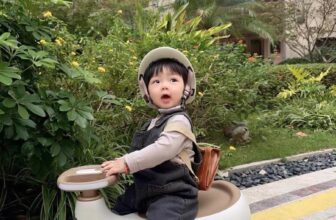 [🧸️🇻🇳] Dung Baby Shop – ORDER ĐỒ CAO CẤP CHO MẸ VÀ BÉ 💟 🎈Top1Toys🧸️  Mãi đẹpp  dáng xe lắc basic mãi đỉnh theo thời gian
Xe nhẹ nhưng đầm chắc chắn, vô lăng dễ đánh lái
Tải trọng 100kg bao gồm cả người lớn
Full đèn nháy , shares-0✔️ , likes-0❤️️ , date-2025-02-16 16:00:07🇻🇳🇻🇳🇻🇳📰🆕