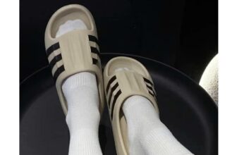 [🆕🇻🇳]  Hoàng Anh Kids 🧑‍🧒❤️️👶⭐️ Đang hót mà e lại coá sẵn kho cho các bác triển ngay em này.bé trai hay bé gái đi đều xinh iu lun ạ
.Nhẹ lun nha nên mn yên tâm đi chỉ có bền theo năm thán , shares-0✔️ , likes-0❤️️ , date-2025-02-21 20:25:14🇻🇳🇻🇳🇻🇳📰🆕