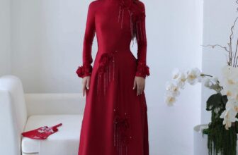 [🆕🇻🇳] Mira Bridal – Cho thuê váy cưới , áo dài 🤵🏻 Top1Wedding 👰🏻  Không phải mùa hoa , hoa không nở
Nhưng mặc áo dài đẹp chắn chắn xinh
====================================
Add: Số 29 ngõ 174 Mai Anh Tuấn _ Đống Đa _Hà  , shares-0✔️ , likes-2❤️️ , date-2025-02-18 03:55:46🇻🇳🇻🇳🇻🇳📰🆕