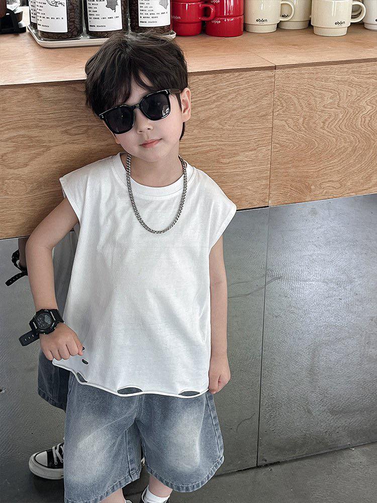[🆕🇻🇳] Tiệm nhà Min – Shop chuyên quần áo trẻ em hàng QCCC, phong cách Hàn Quốc 😎❤️️⭐️  Áo thun tanktop sale còn 99k/ áo
Trắng còn size 140 150
Đen còn size 130
Nhanh tay còn size mom ơi vô mùa là giá cao lắm ạ, hàng chuẩn Quảng Châu nhé# , shares-0✔️ , likes-6❤️️ , date-2025-02-17 03:49:16🇻🇳🇻🇳🇻🇳📰🆕