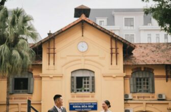 [🆕🇻🇳] Xưởng Váy Sweetie 🤵🏻 Top1Wedding 👰🏻  Áo dài chụp ảnh cưới mang đến một vẻ đẹp thanh thoát, dịu dàng và đầy hoài niệm. Với những đường nét đơn giản nhưng tinh tế, chiếc áo dài truyền thống như  , shares-0✔️ , likes-11❤️️ , date-2025-02-17 22:00:41🇻🇳🇻🇳🇻🇳📰🆕