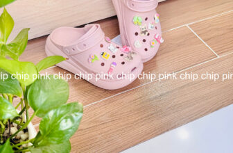 [🆕🇻🇳]  Chip Chip Pink-Chuyên sỉ và lẻ các loại “cờ rốc” và Jibbitz/ Sticker! 🧑‍🧒❤️️👶⭐️ 𝘚𝘶̣𝘤 7𝘤𝘮 𝘩𝘰̂̀𝘯𝘨 𝘵𝘩𝘦𝘳 𝘮𝘰̣̂𝘯𝘨Giải pháp cho các nàng nấm là đây ạ, siêu hack dáng, phối được với mọi kiểu đồ từ váy, quần jean ống rộng, quần sooc, chân vá , shares-0✔️ , likes-5❤️️ , date-2025-02-20 02:38:45🇻🇳🇻🇳🇻🇳📰🆕