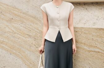 [🆕🇻🇳] Thời Trang Thiết Kế – Kate By Linh Nguyen👕 Top1Fashion 👗  𝐈𝐫𝐢𝐬 𝐠𝐢𝐥𝐞 & 𝐉𝐮𝐥𝐞𝐬 𝐬𝐤𝐢𝐫𝐭 | “Enteral chic” collection 2025
Một bản phối tối giản nhưng đủ giúp nàng toát lên khí chất của cô nàng hiện đại. Áo Iris kiểu vai , shares-0✔️ , likes-16❤️️ , date-2025-02-22 23:00:25🇻🇳🇻🇳🇻🇳📰🆕