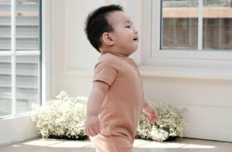 [🆕🇻🇳] THE OFFICIAL MACRO & MICRO BABIES CLOTHES 😎❤️️⭐️ Chiếc bodysuit gọn gàng cho những ngày nồm ẩm ướt trở nên dễ chịu hơnNếu bodysuit là signature bao năm qua của nhà Cá Ngựa thì nay có 𝐙𝐢𝐩 𝐁𝐨𝐱 𝐑𝐨𝐦𝐩𝐞𝐫 p , shares-2✔️ , likes-53❤️️ , date-2025-02-22 03:30:38🇻🇳🇻🇳🇻🇳📰🆕