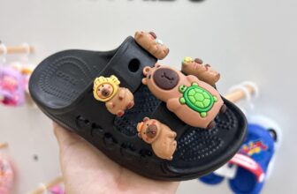 [🆕🇻🇳]  Na Kids – chuyên sỉ lẻ đồ trẻ em 🧑‍🧒❤️️👶⭐️ 𝟐 𝐪𝐮𝐚𝐢 𝐜𝐚𝐩𝐲 đ𝐚́𝐧𝐠 𝐢𝐮𝐮𝐮
size 24-35
hàng có sẵn
——————————————
𝑵𝒂 𝒌𝒊𝒅𝒔 – 𝒄𝒉𝒖𝒚𝒆̂𝒏 𝒈𝒊𝒂̀𝒚, 𝒅𝒆́𝒑 𝒄𝒉𝒐 𝒃𝒆́
0847.32.0123
𝑆ℎ𝑖𝑝 𝐶𝑂𝐷 𝑡 , shares-0✔️ , likes-4❤️️ , date-2025-02-16 22:54:13🇻🇳🇻🇳🇻🇳📰🆕