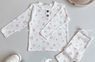 [🆕🇻🇳]  Jami Baby Store – Chuyên hàng body xuất dư trẻ em Carter, Geo, Old Navy chuẩn 100% 🧑‍🧒❤️️👶⭐️ Bộ dài tay cho bé trai bé gái nhà Jami chất cotton 100% siêu mềm mịn!
, shares-1✔️ , likes-8❤️️ , date-2025-02-18 22:43:10🇻🇳🇻🇳🇻🇳📰🆕