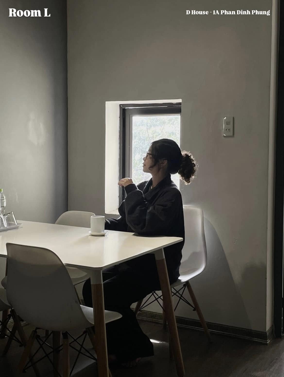 [☕️🇻🇳] D House – Coffee 🥤 Top1Coffee ☕️ Bạn cần tìm kiếm Homestay nằm ngay trung tâm thành phố và đầy đủ tiện nghi• D House – Room LPhòng có ban công lớn, bếp riên , shares-5✔️ , likes-3❤️️ , date-2025-02-26 22:35:34🇻🇳🇻🇳🇻🇳📰🆕