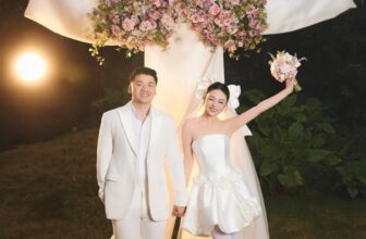[🆕🇻🇳] TRIEU CUONG STUDIO 🤵🏻 Top1Wedding 👰🏻  𝐊𝐡𝐚́𝐦 𝐩𝐡𝐚́ 𝐯𝐞̉ đ𝐞̣𝐩 𝐭𝐢𝐧𝐡 𝐭𝐞̂́ 𝐜𝐮̉𝐚 𝐜𝐨𝐧𝐜𝐞𝐩𝐭 𝐧𝐨̛Những chiếc nơ mềm mại, từ trang trí váy cưới đến các chi tiết nhỏ như cài tóc, phụ kiện, tạo nên một điểm  , shares-2✔️ , likes-8❤️️ , date-2025-02-18 22:56:12🇻🇳🇻🇳🇻🇳📰🆕